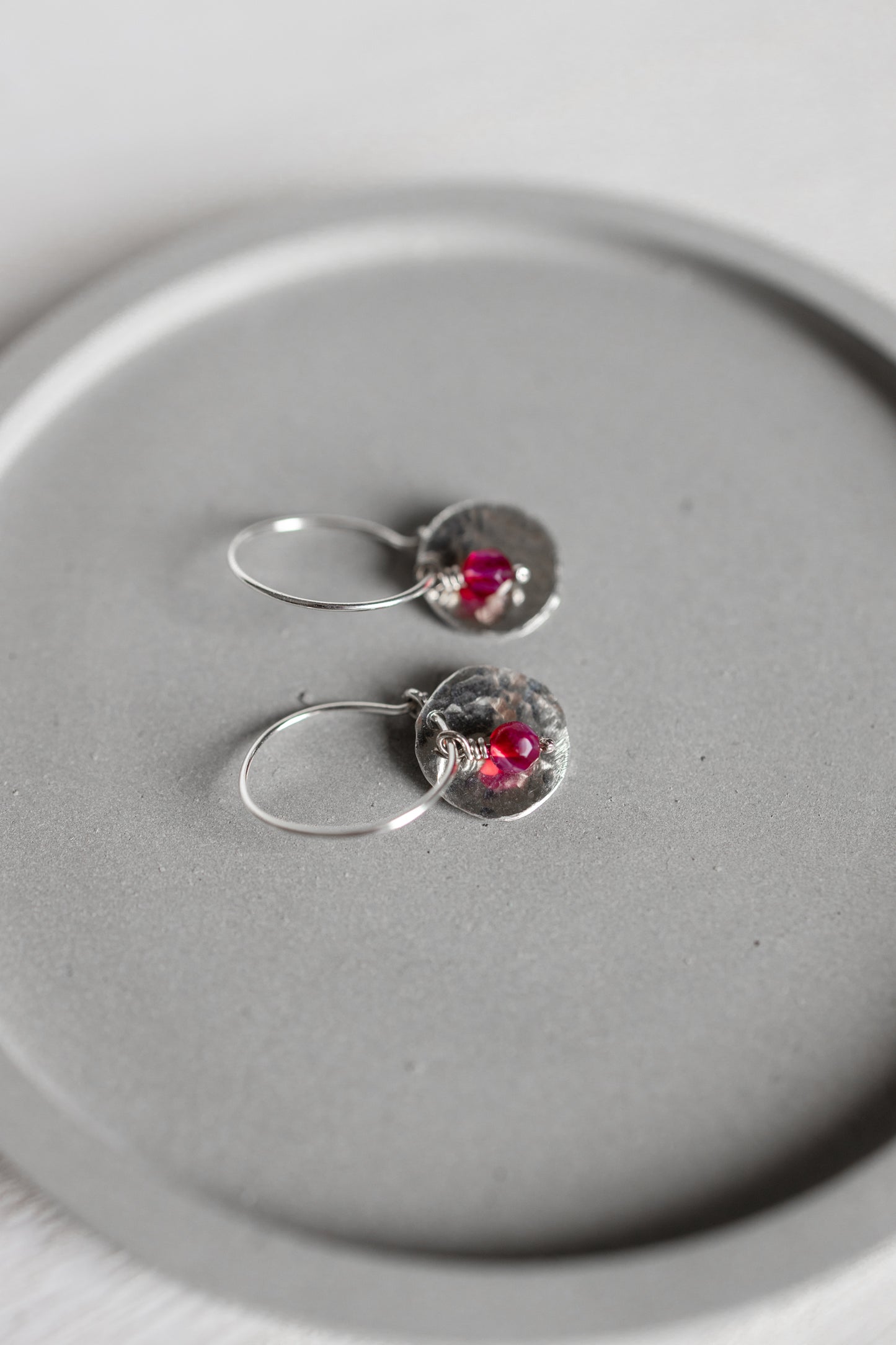 Fuchsia Agate Shields